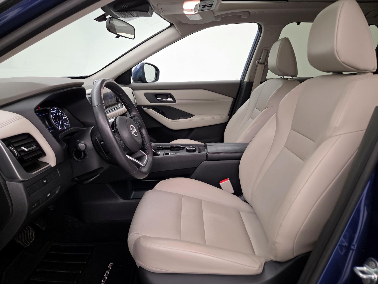 2023 Nissan Rogue SV - Photo 12