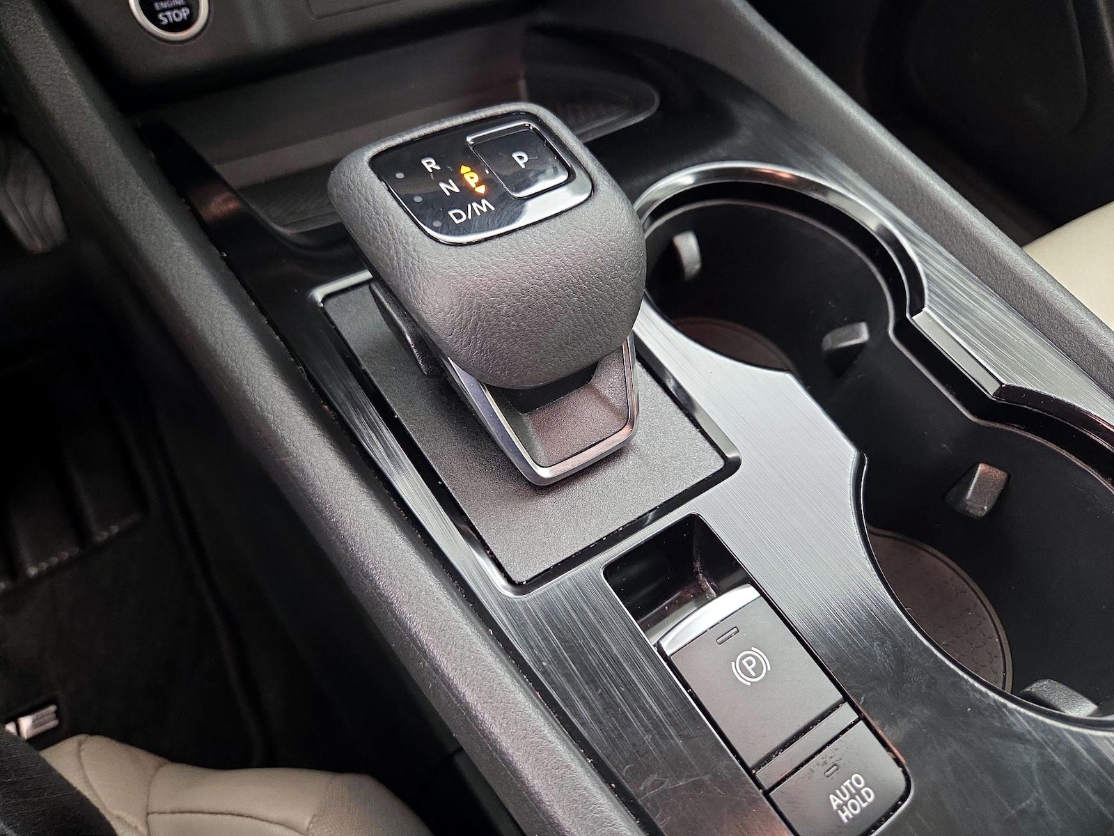 2023 Nissan Rogue SV - Photo 18