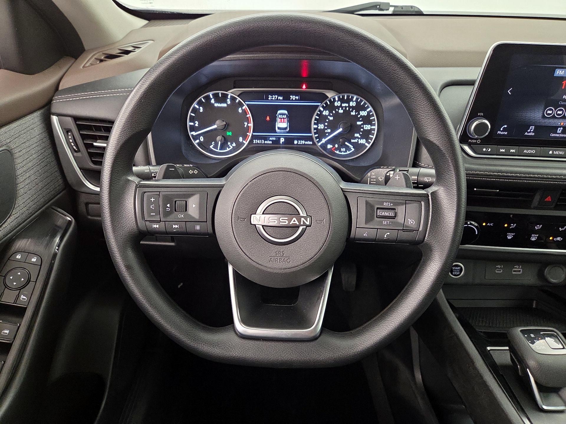 Thumbnail: 2023 Nissan Rogue - 10