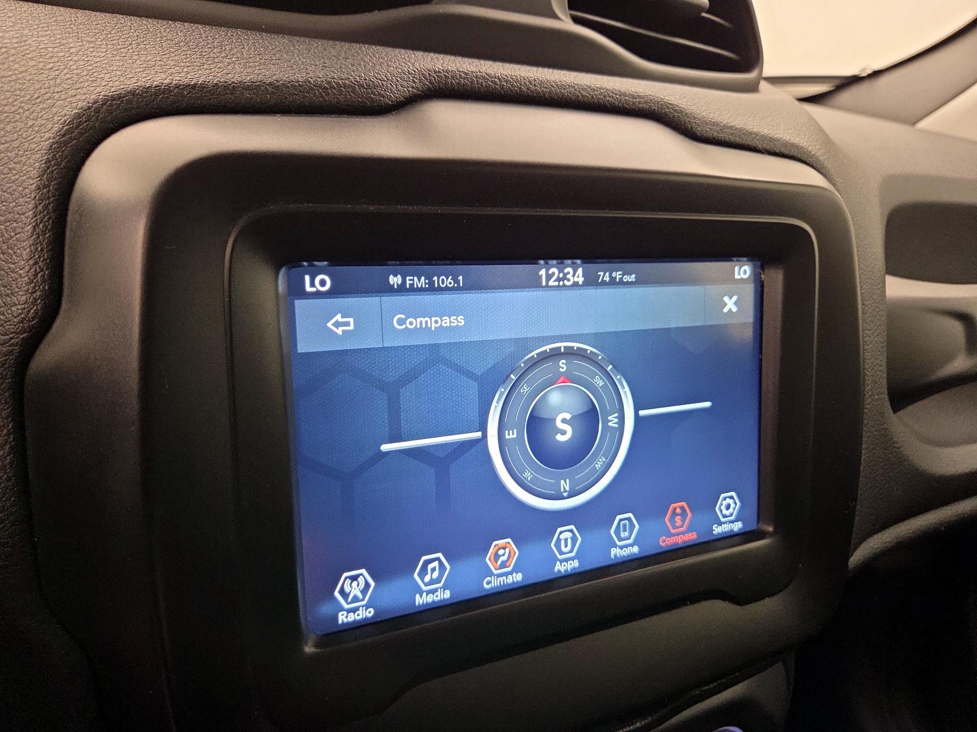 Thumbnail: 2021 Jeep Renegade - 14