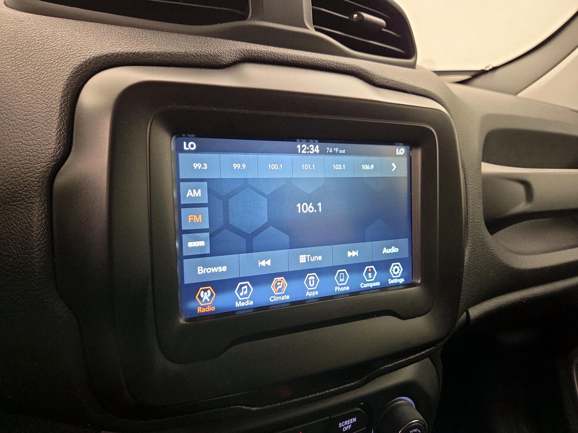 Thumbnail: 2021 Jeep Renegade - 16