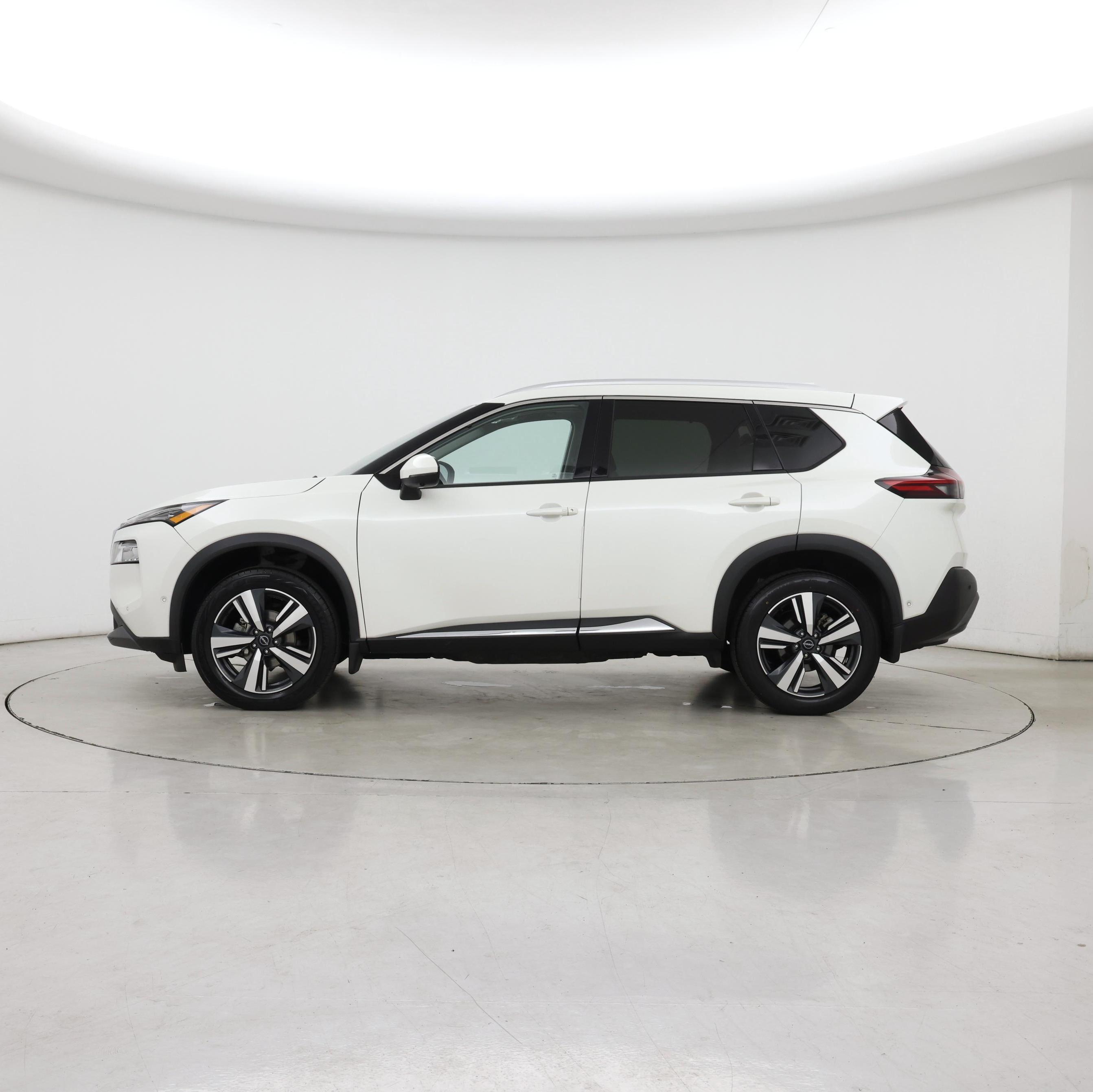 Thumbnail: 2023 Nissan Rogue - 3