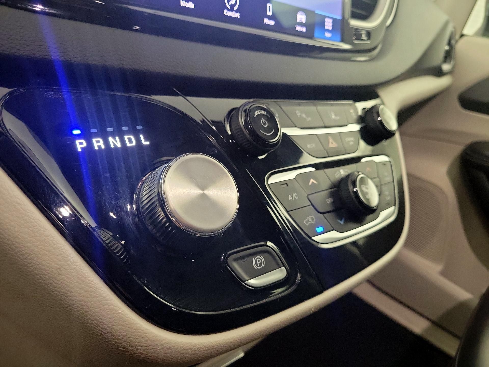 Thumbnail: 2023 Chrysler Pacifica - 15