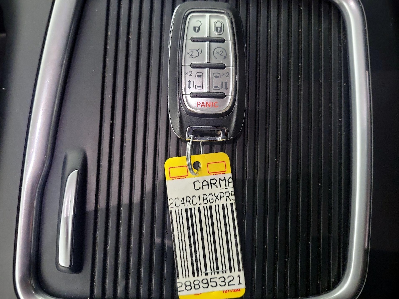 2023 Chrysler Pacifica Touring L - Photo 22