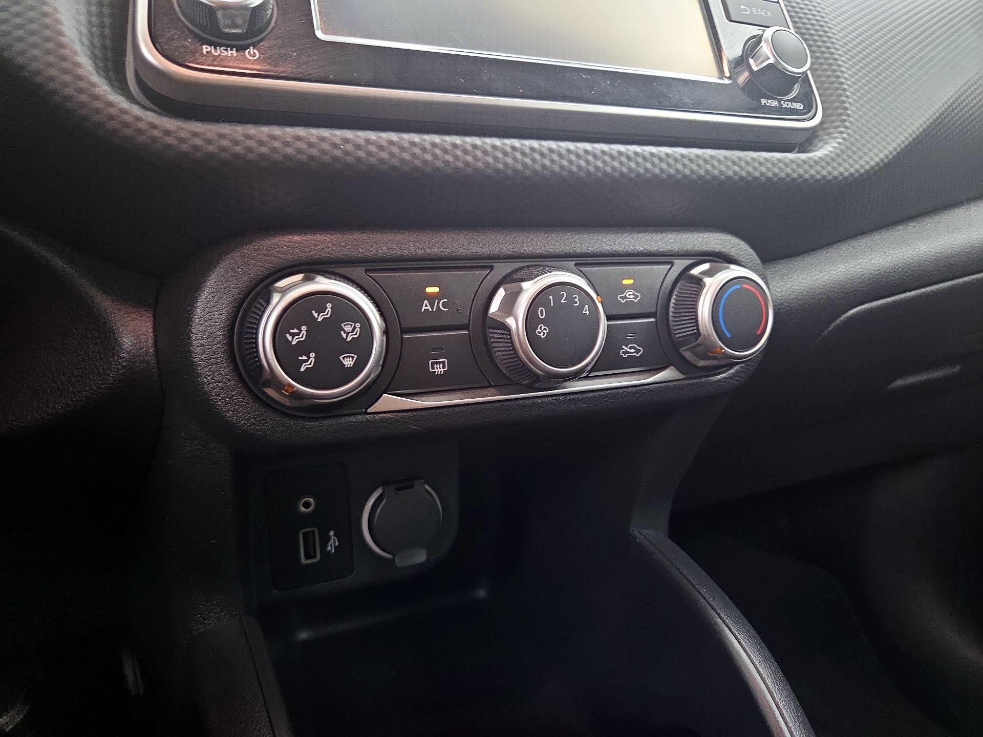Thumbnail: 2021 Nissan Kicks - 16