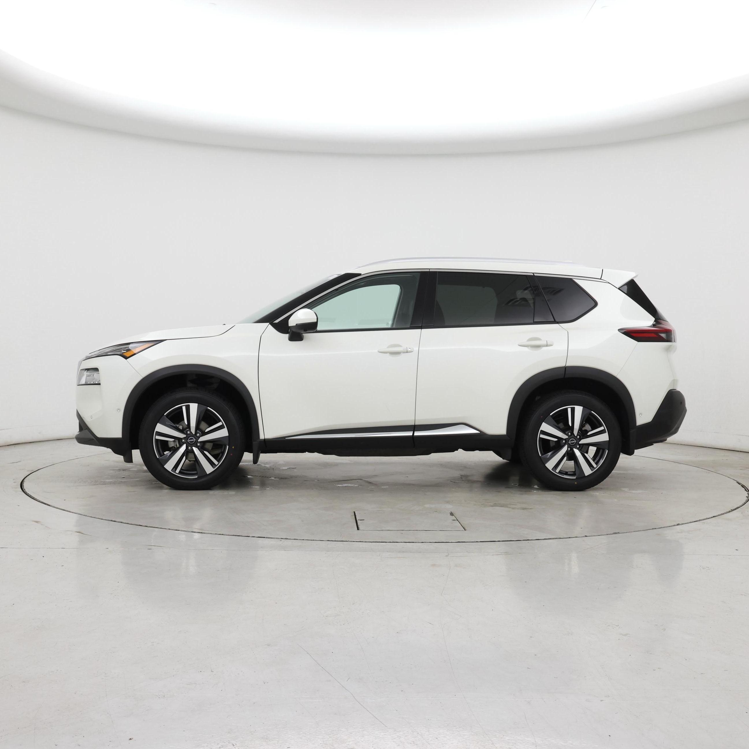 Thumbnail: 2023 Nissan Rogue - 3