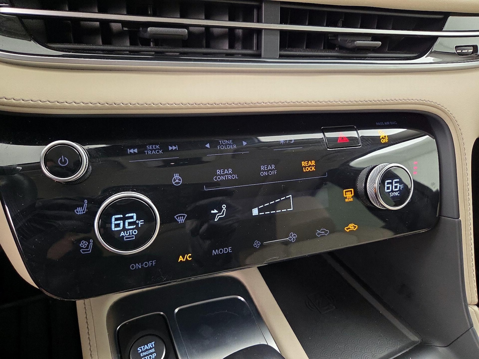 2023 INFINITI QX60 LUXE - Photo 18