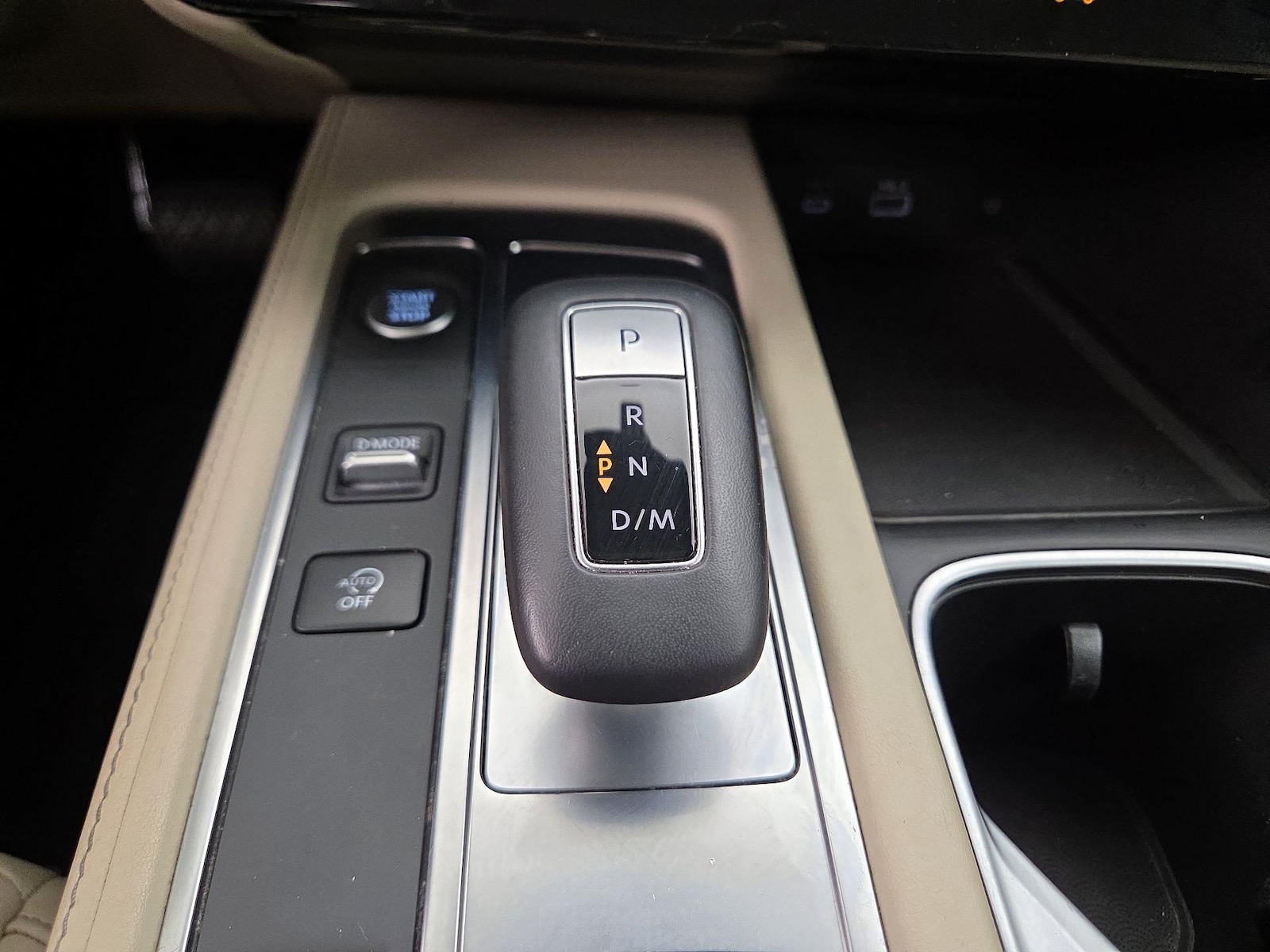 2023 INFINITI QX60 LUXE - Photo 19