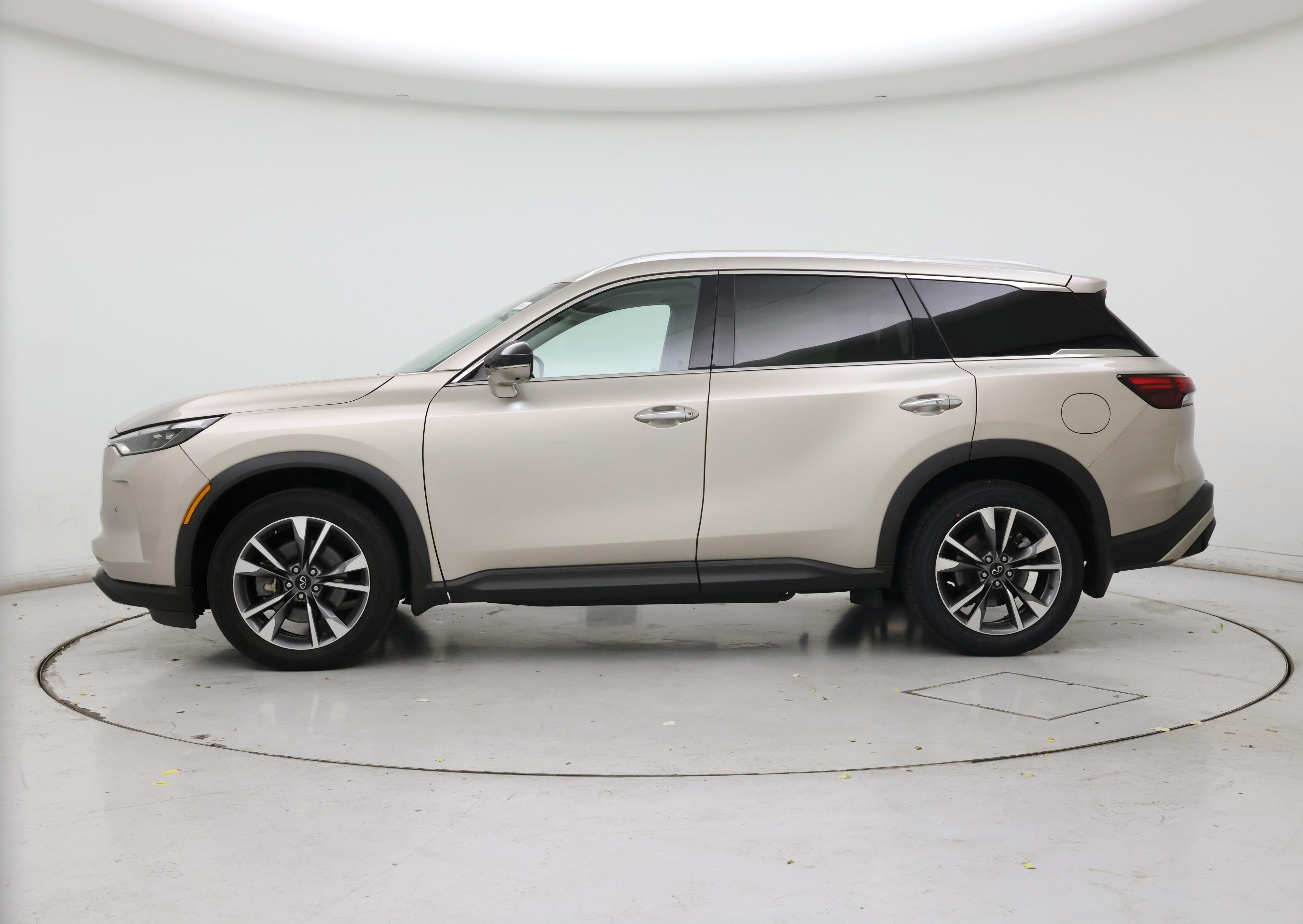 Thumbnail: 2023 INFINITI QX60 - 3