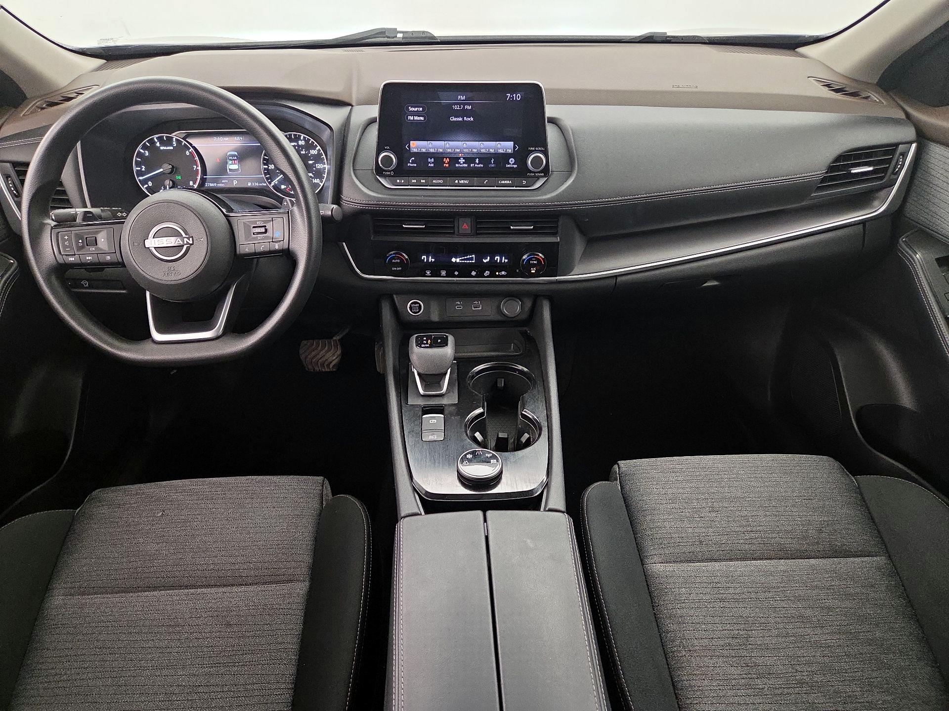 Thumbnail: 2023 Nissan Rogue - 9