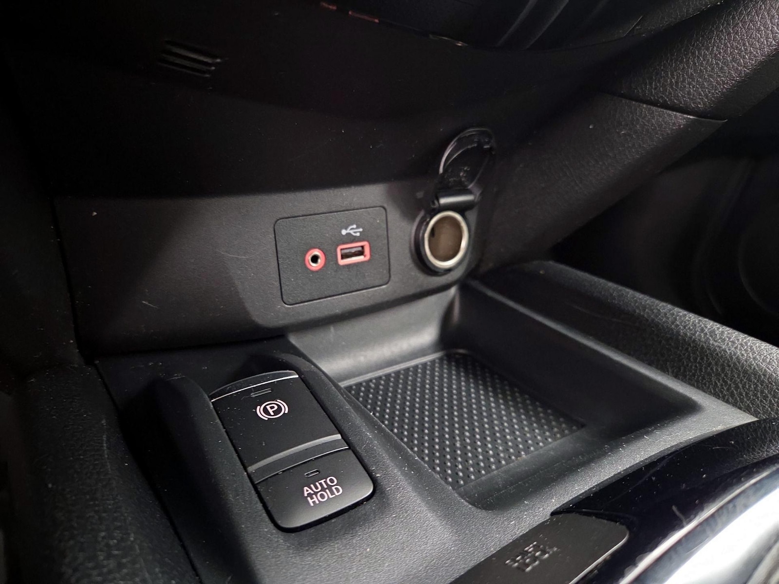 2022 Nissan Rogue Sport SV - Photo 19