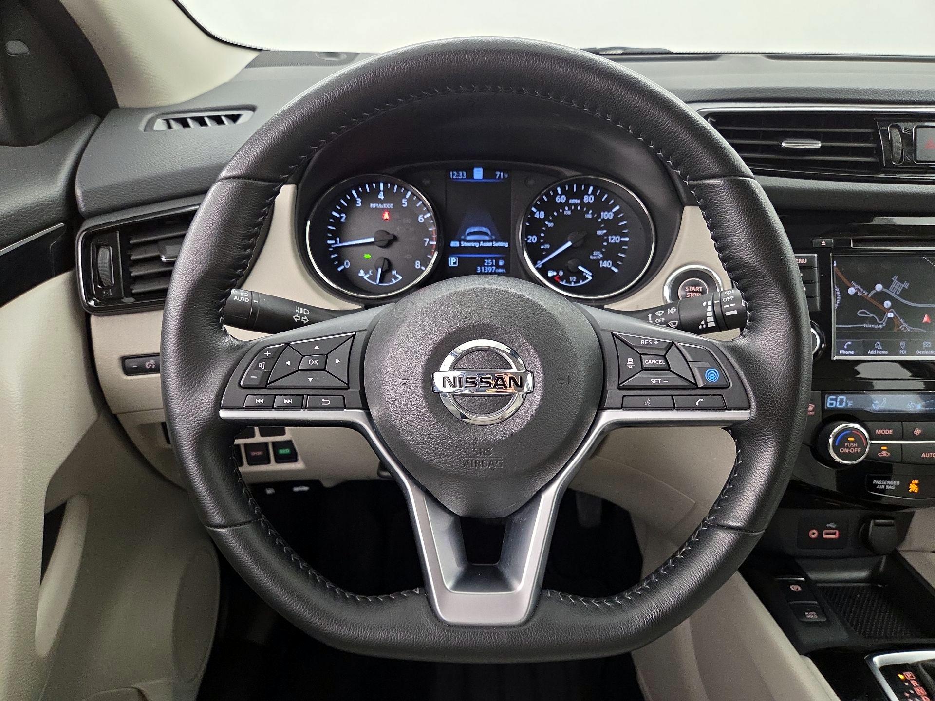 Thumbnail: 2022 Nissan Rogue Sport - 10