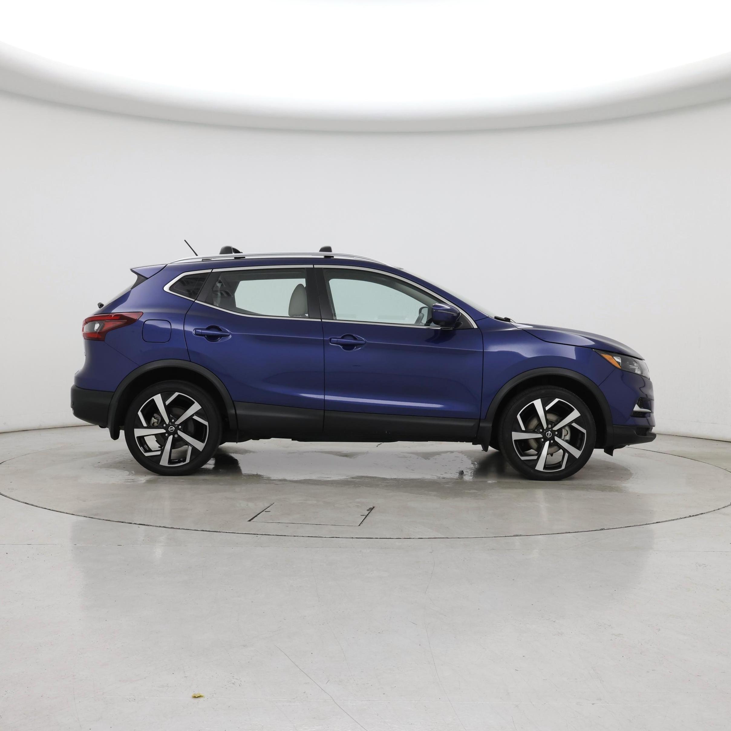 Thumbnail: 2022 Nissan Rogue Sport - 7