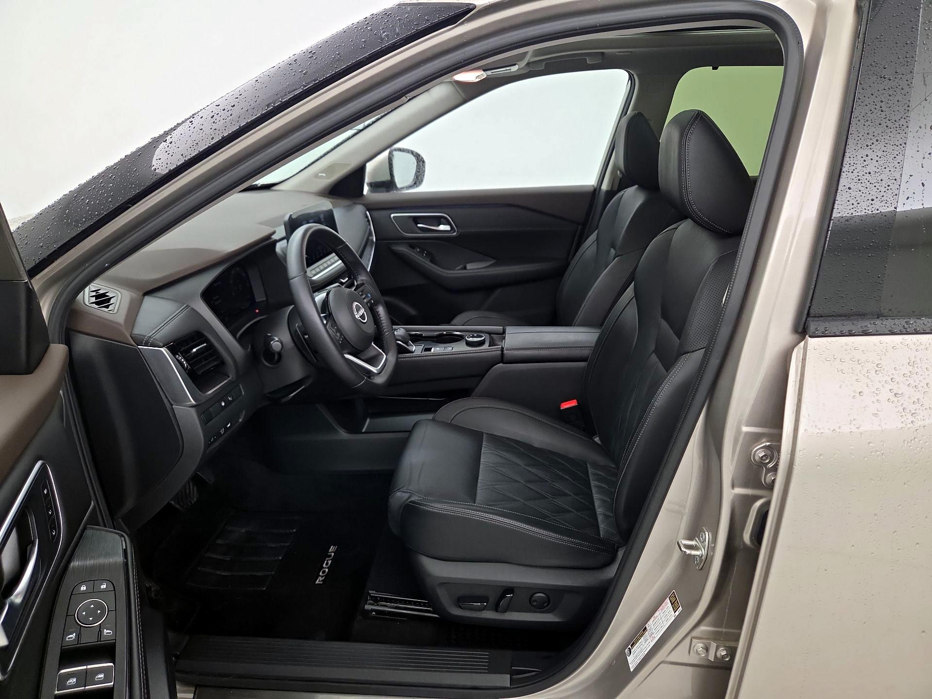 Thumbnail: 2023 Nissan Rogue - 11