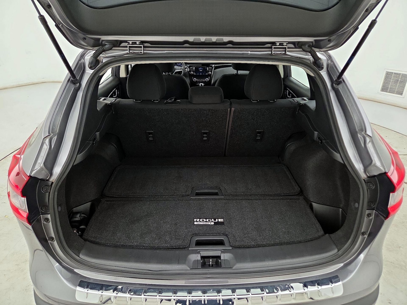 2022 Nissan Rogue Sport SV - Photo 21