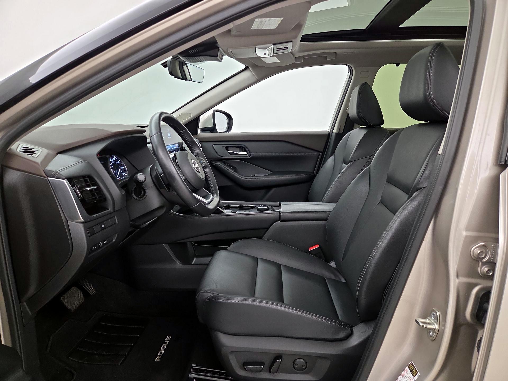 Thumbnail: 2023 Nissan Rogue - 11