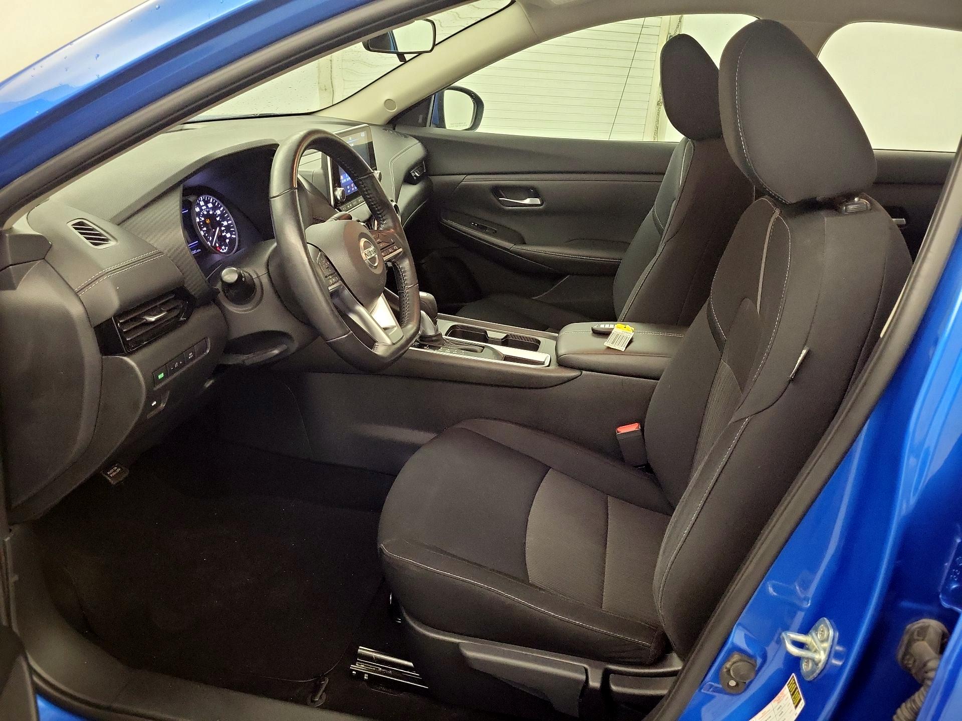 Thumbnail: 2023 Nissan Sentra - 9