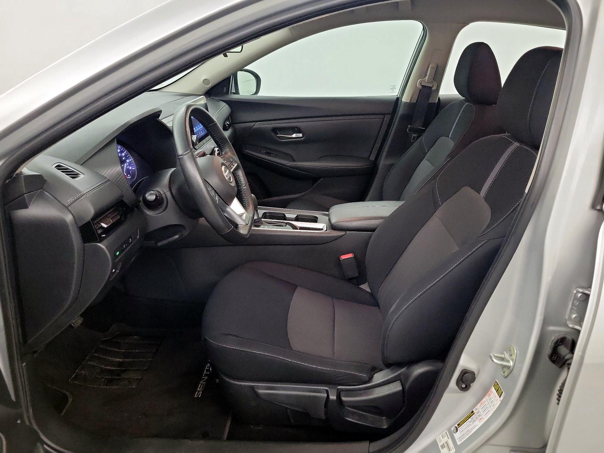 Thumbnail: 2023 Nissan Sentra - 9