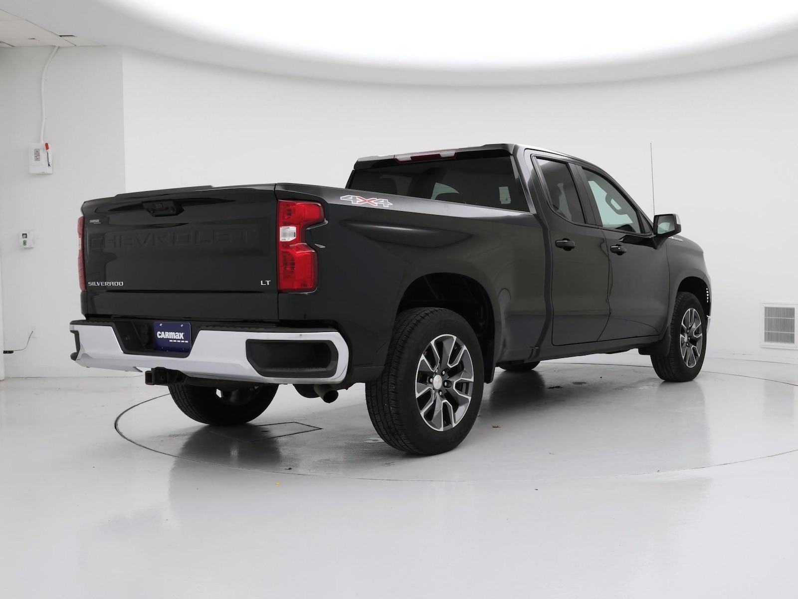 2023 Chevrolet Silverado 1500 LT - Photo 9