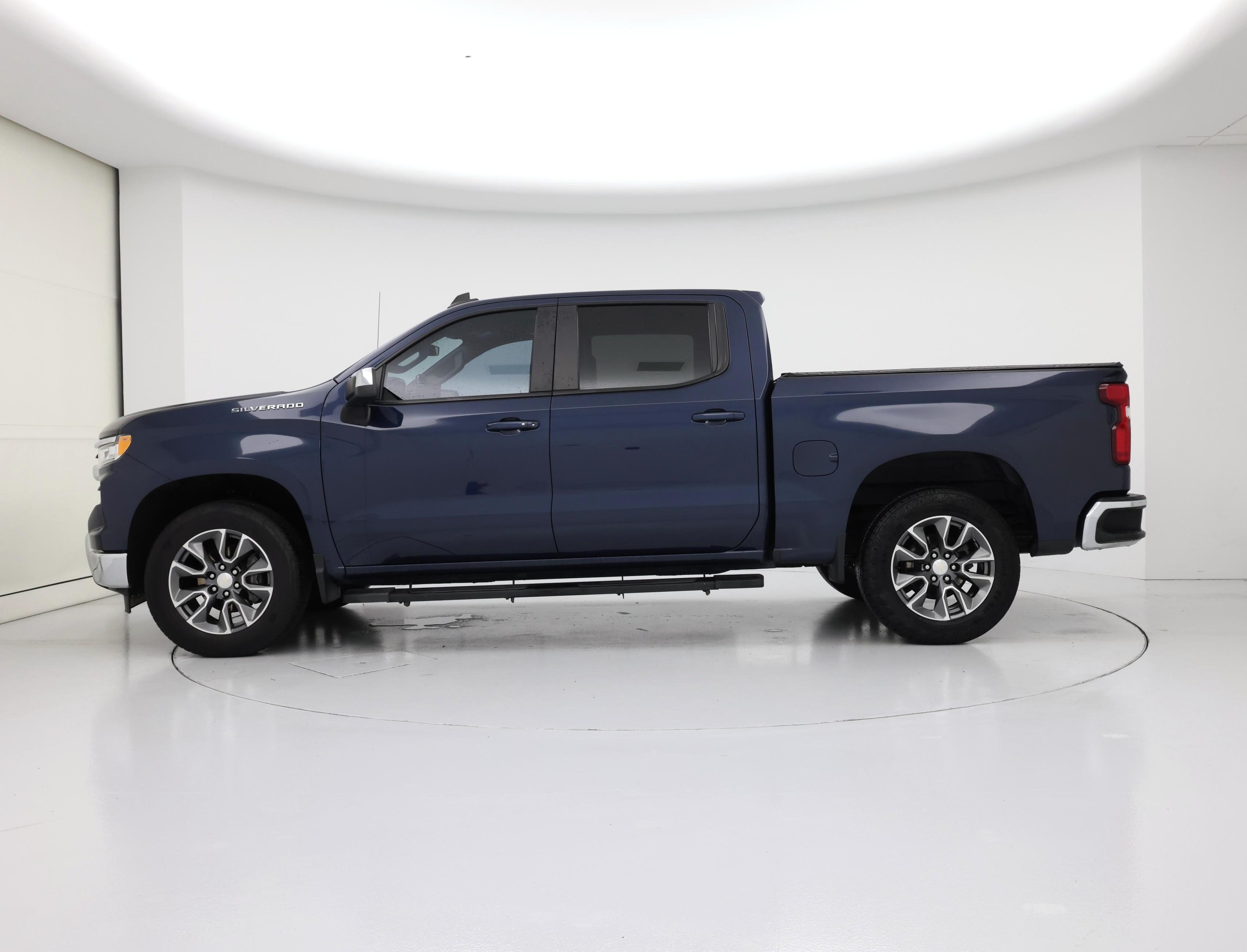 Thumbnail: 2022 Chevrolet Silverado 1500 - 3