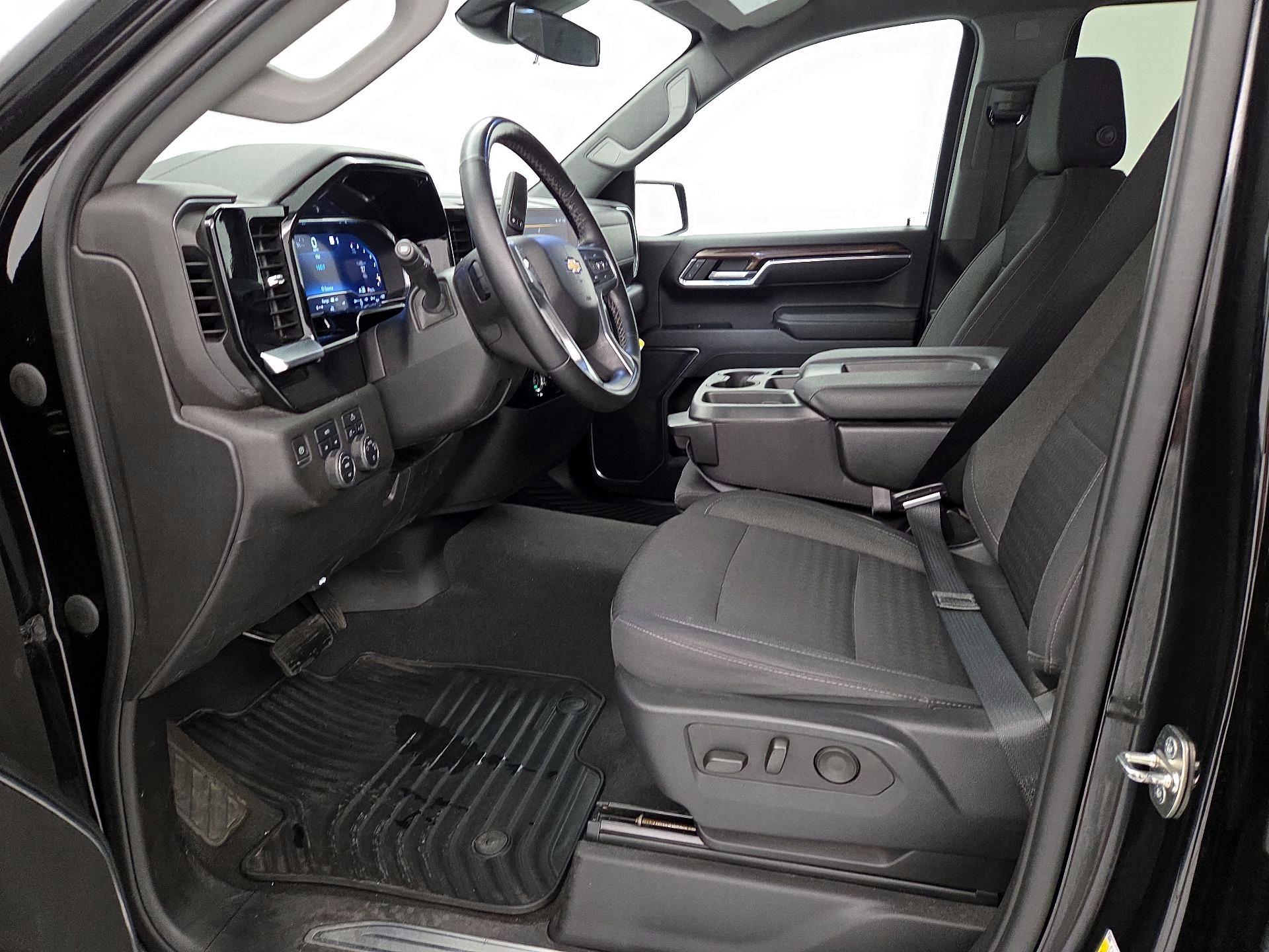 Thumbnail: 2023 Chevrolet Silverado 1500 - 11