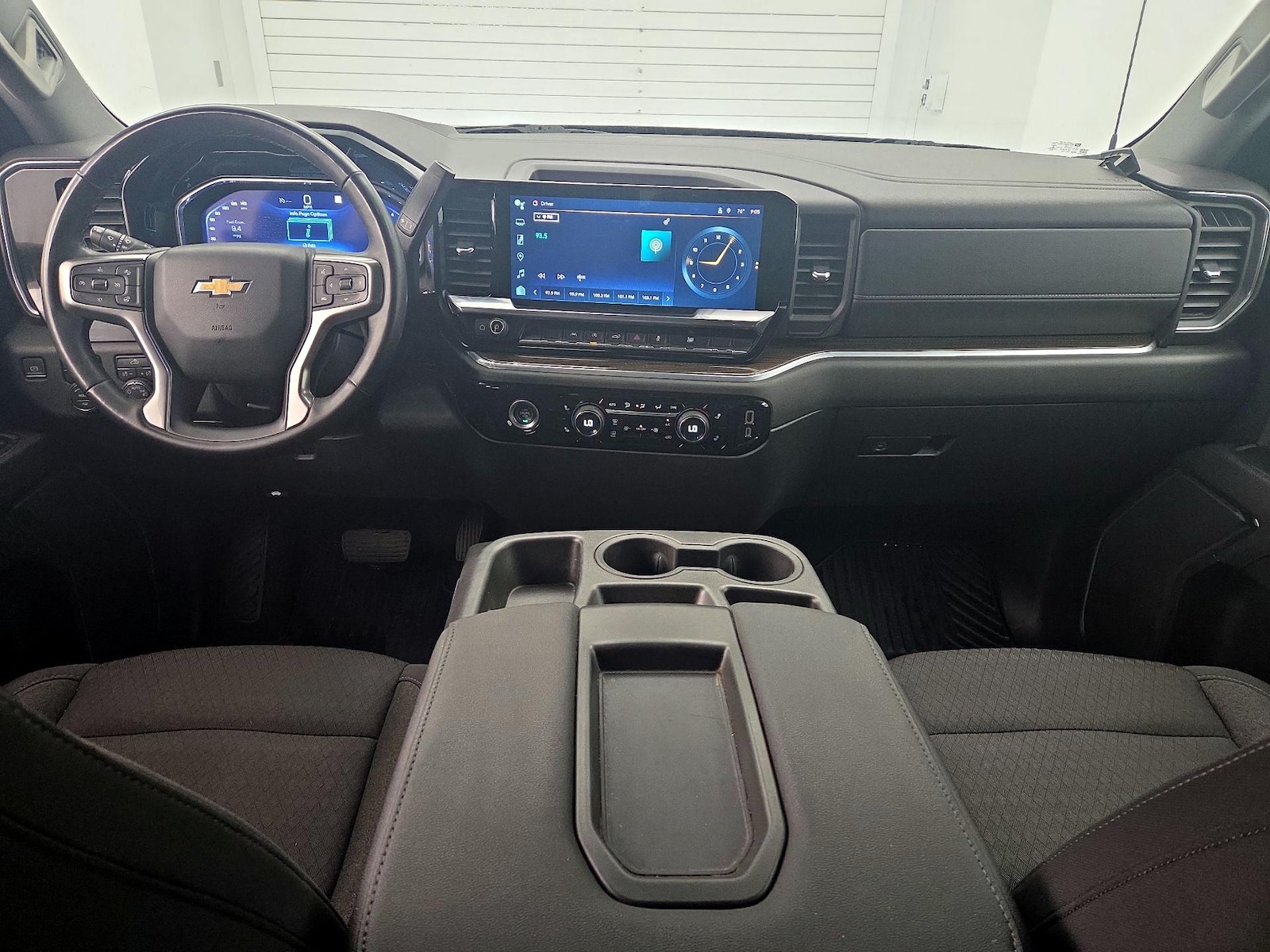 2023 Chevrolet Silverado 1500 LT - Photo 10