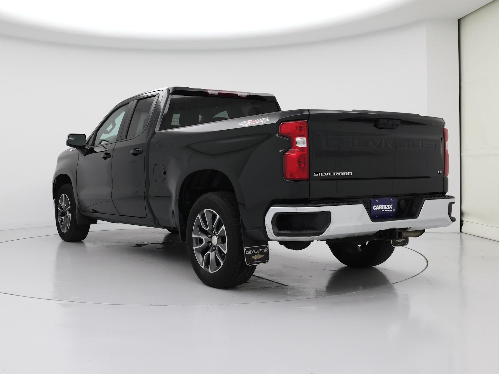 2023 Chevrolet Silverado 1500 LT - Photo 3