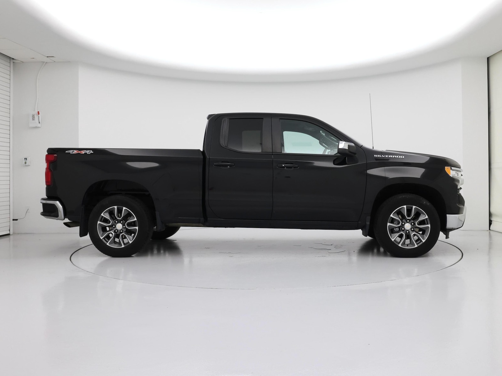 2023 Chevrolet Silverado 1500 LT - Photo 8