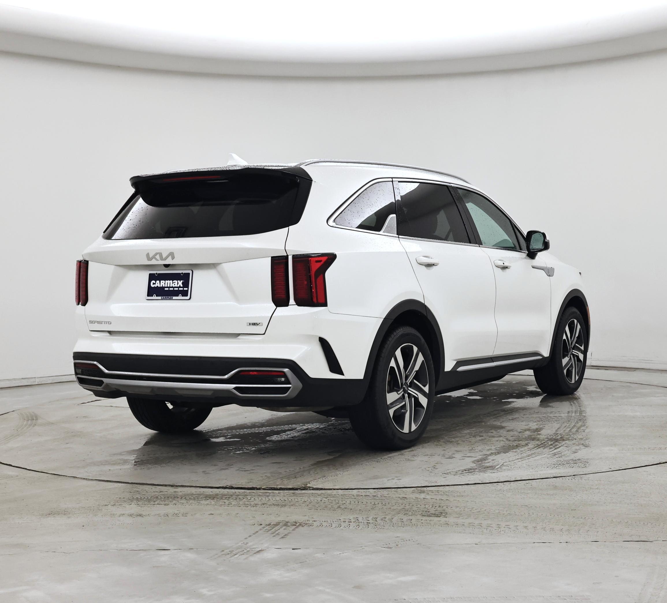 Thumbnail: 2023 Kia Sorento - 8