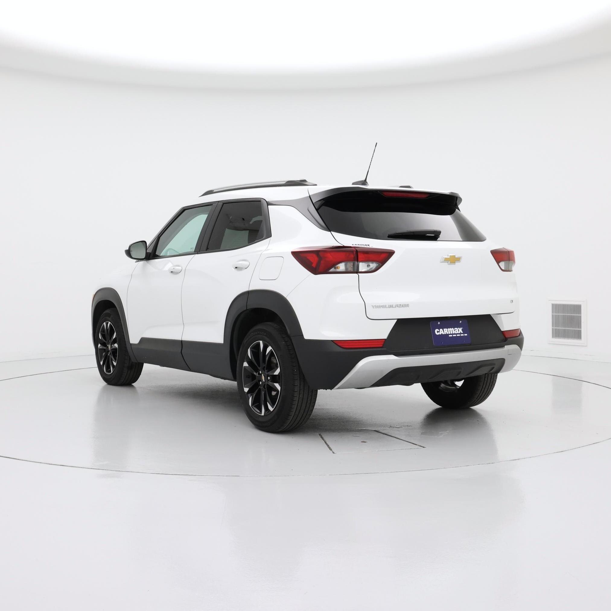 Thumbnail: 2023 Chevrolet TrailBlazer - 2
