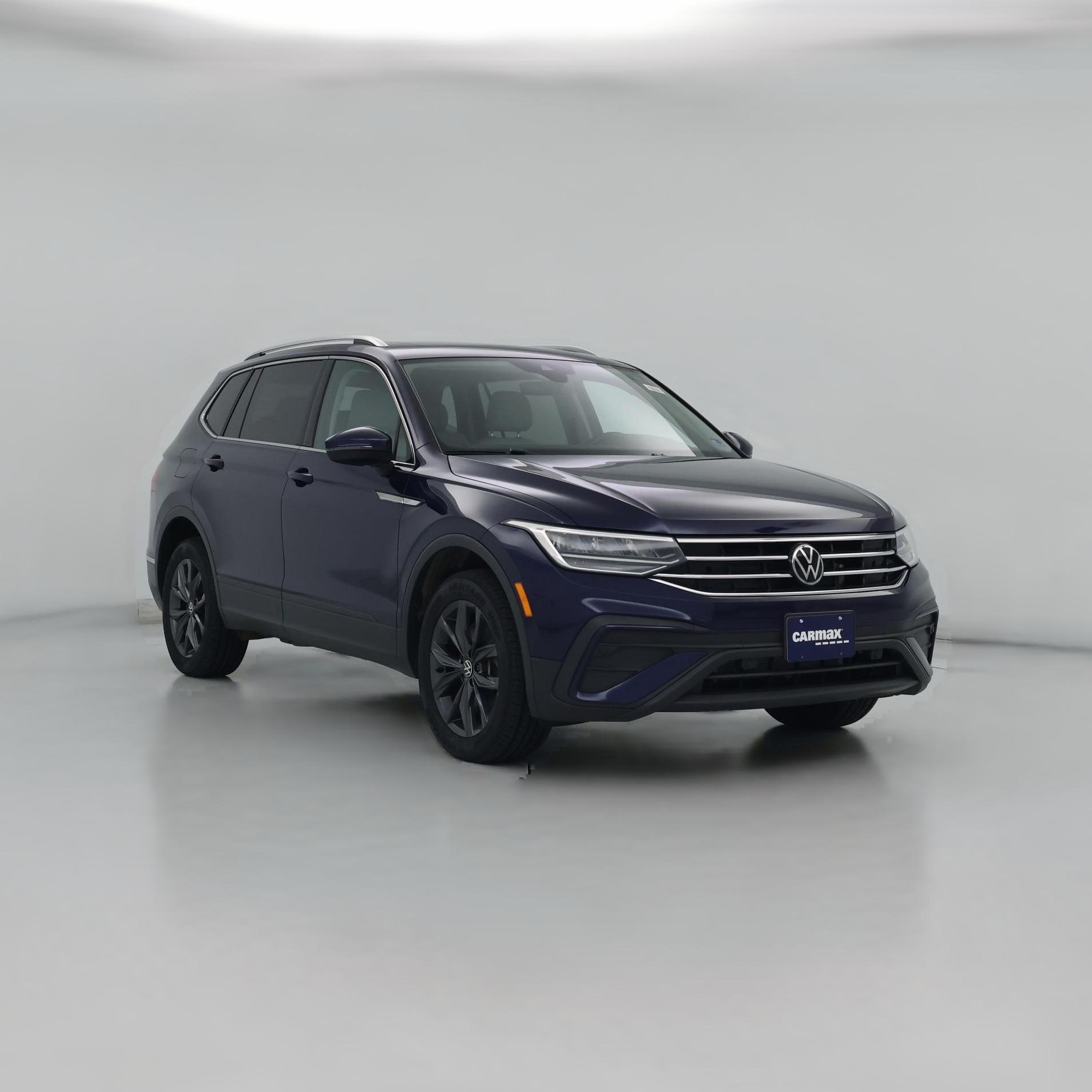 Thumbnail: 2022 Volkswagen Tiguan - 1