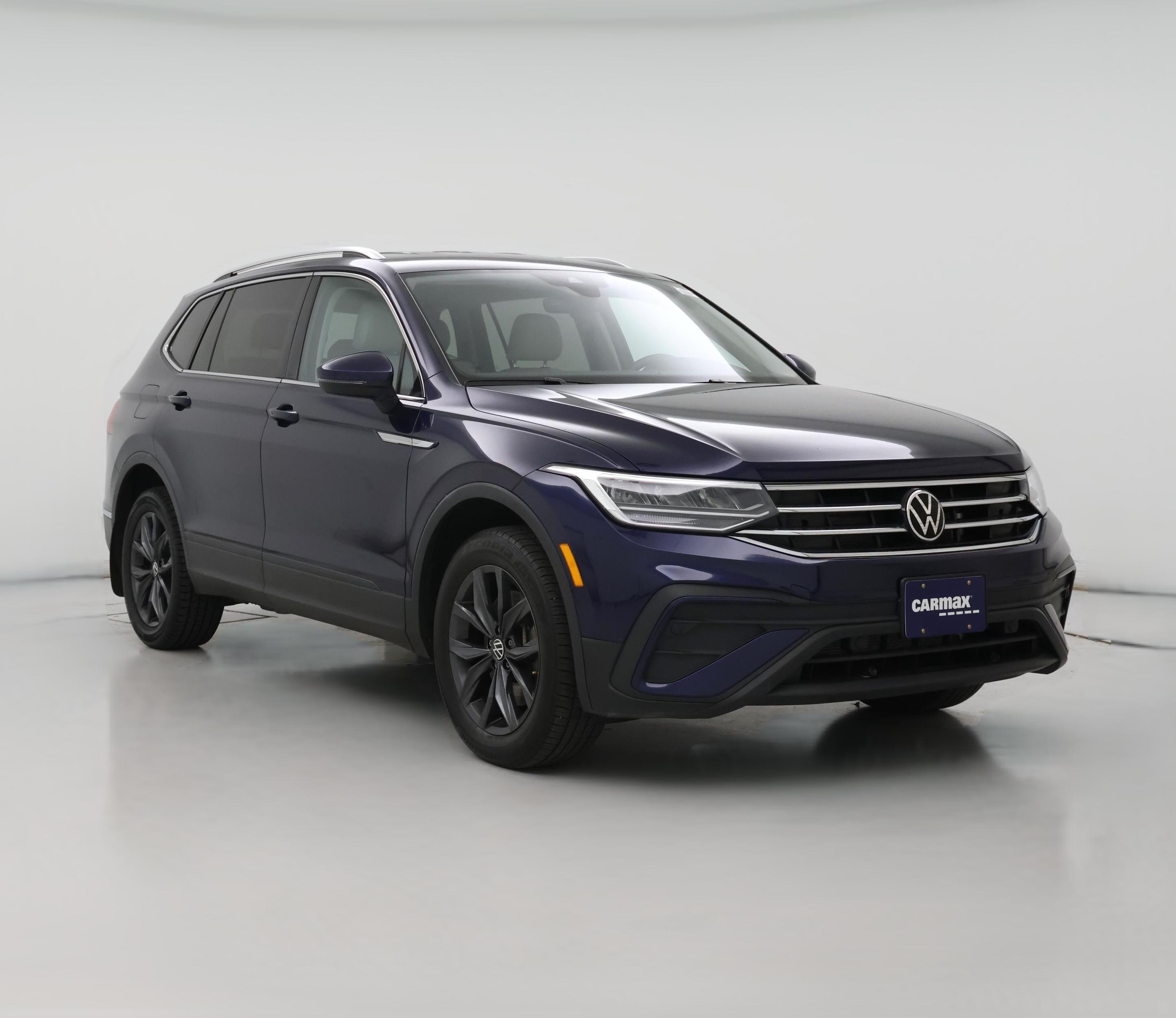Thumbnail: 2023 Volkswagen Tiguan - 1