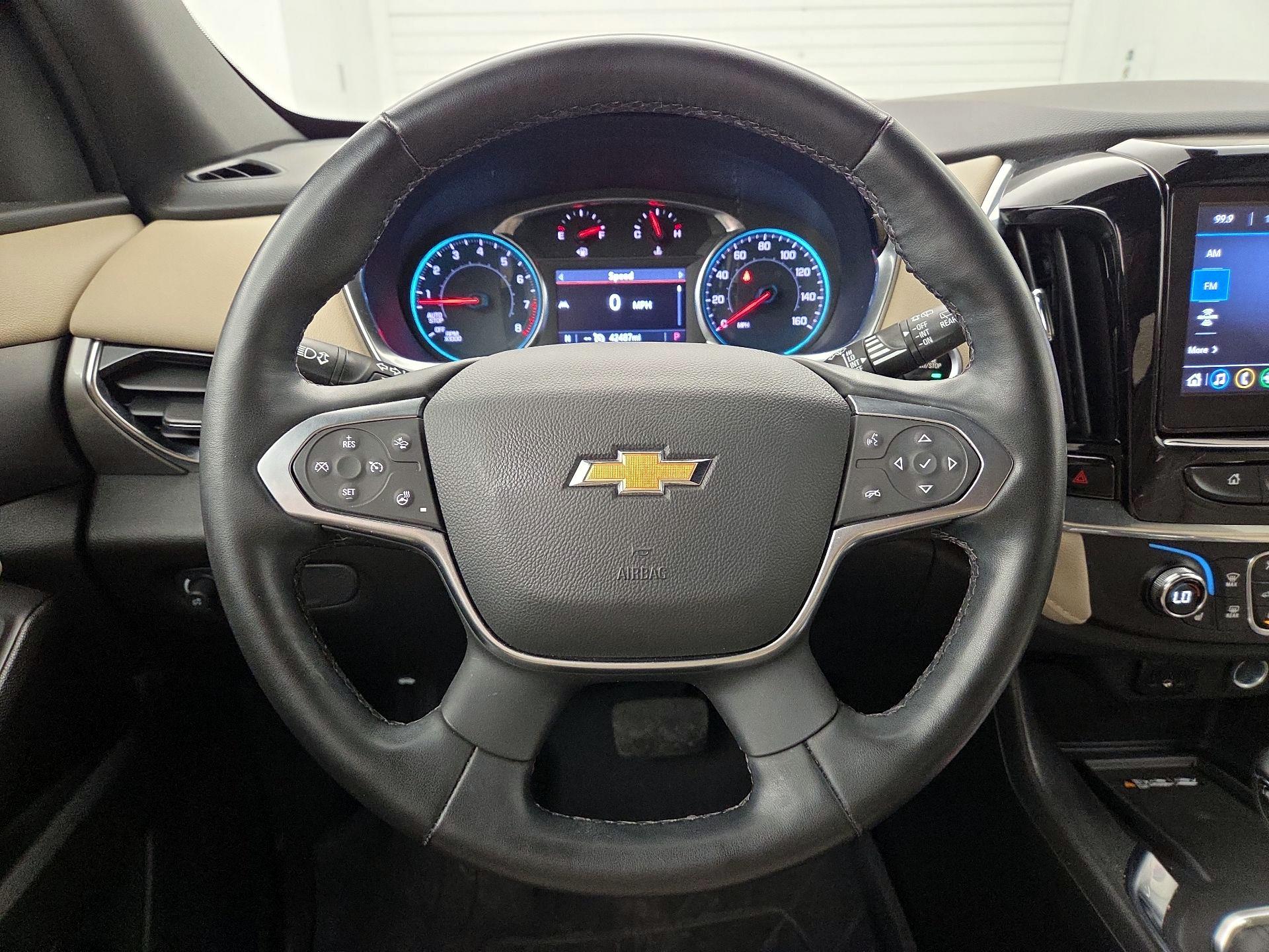 Thumbnail: 2023 Chevrolet Traverse - 10