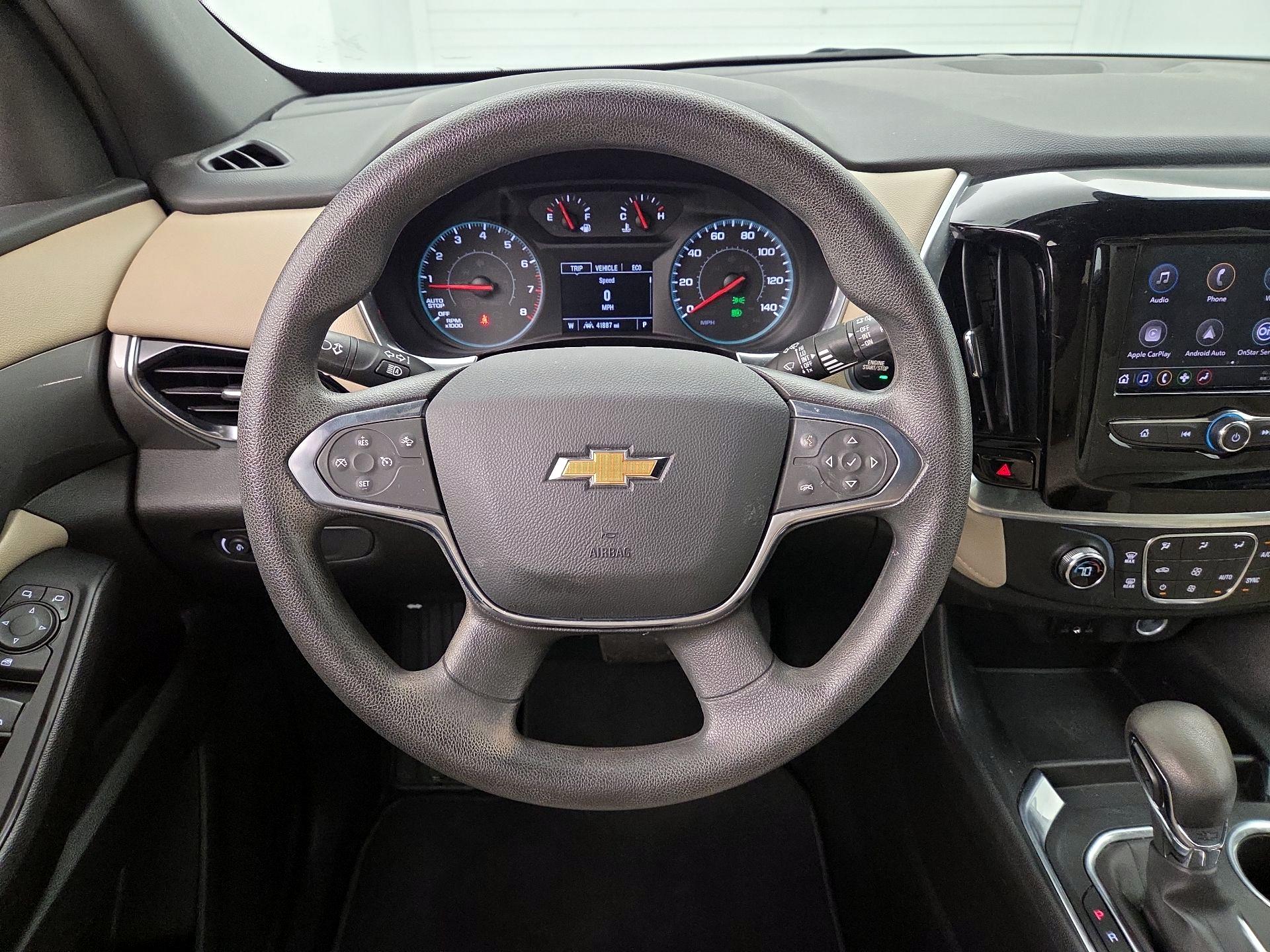 Thumbnail: 2023 Chevrolet Traverse - 10