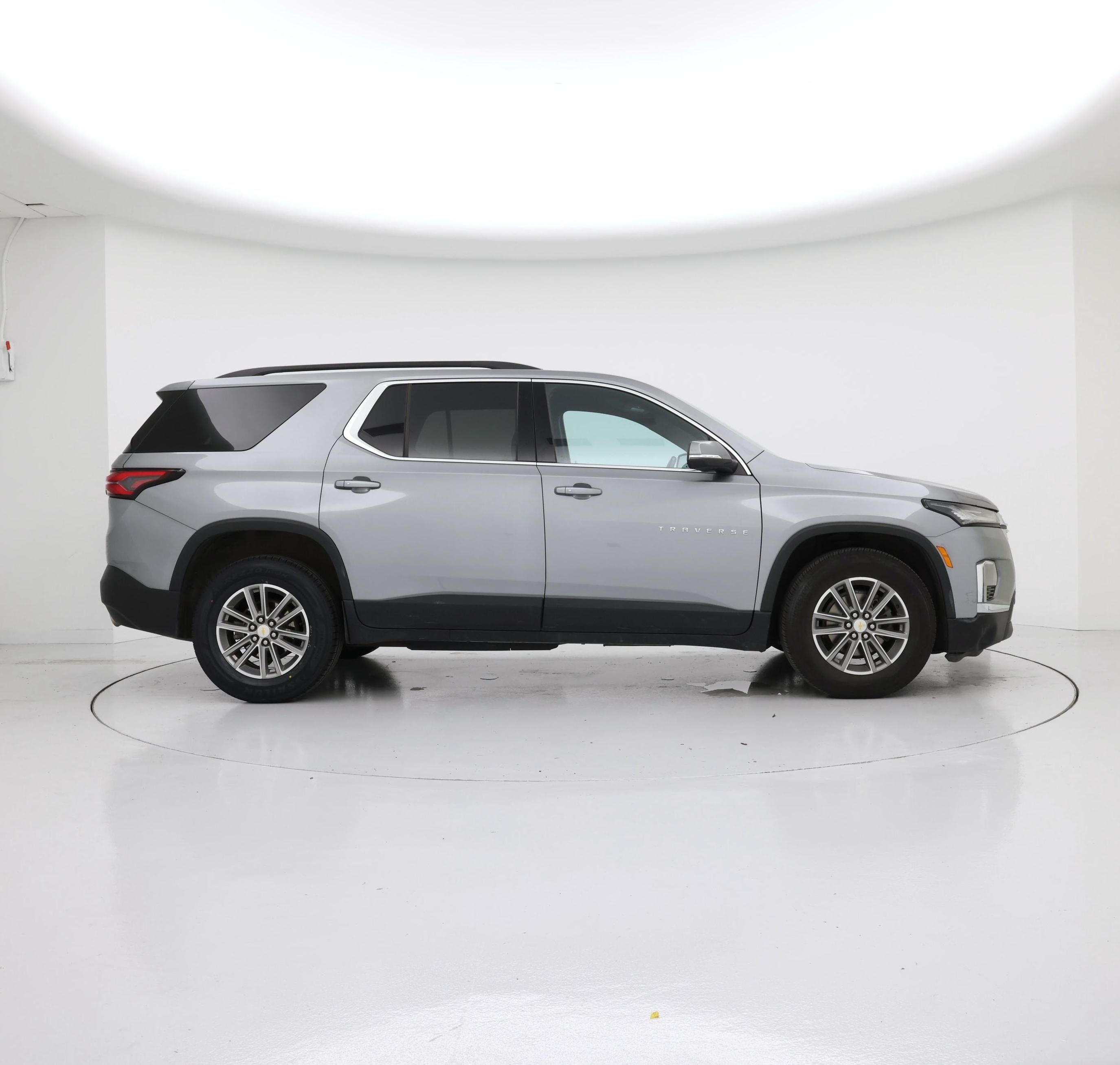Thumbnail: 2023 Chevrolet Traverse - 7