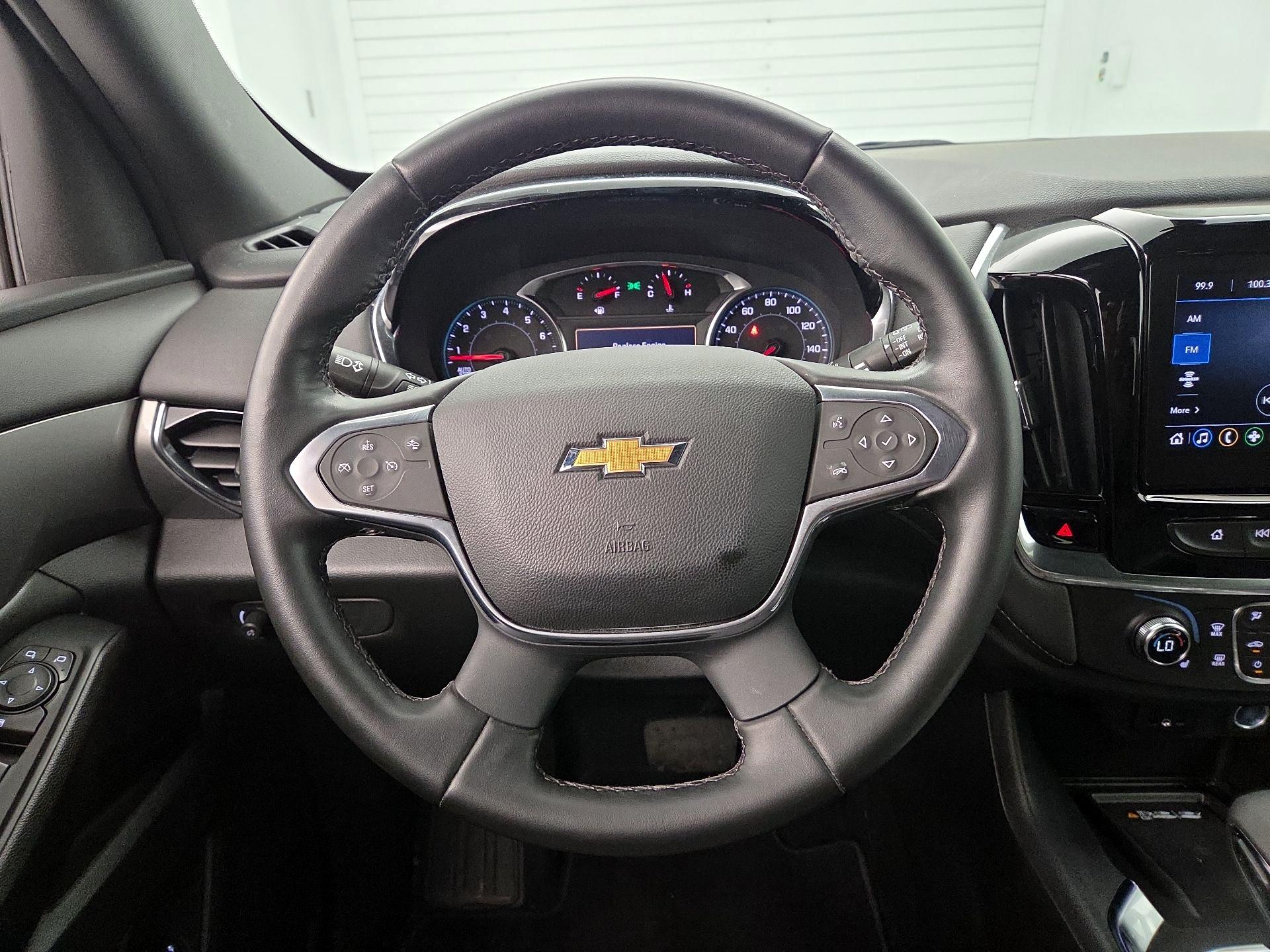 Thumbnail: 2023 Chevrolet Traverse - 10
