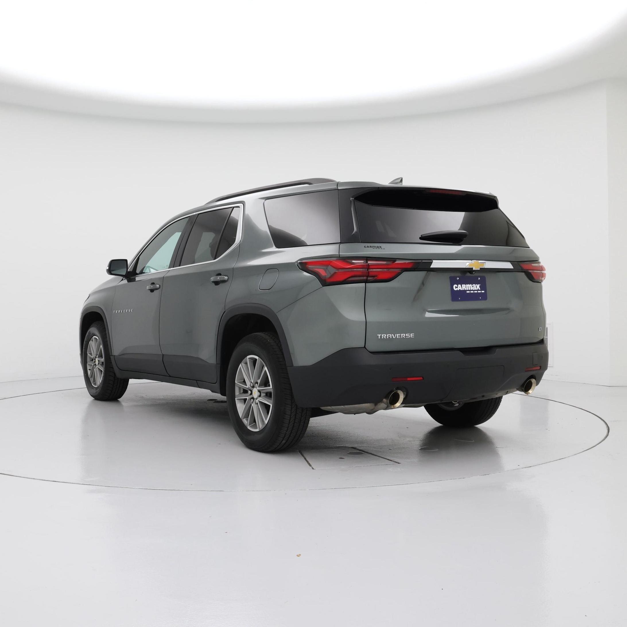 Thumbnail: 2023 Chevrolet Traverse - 2