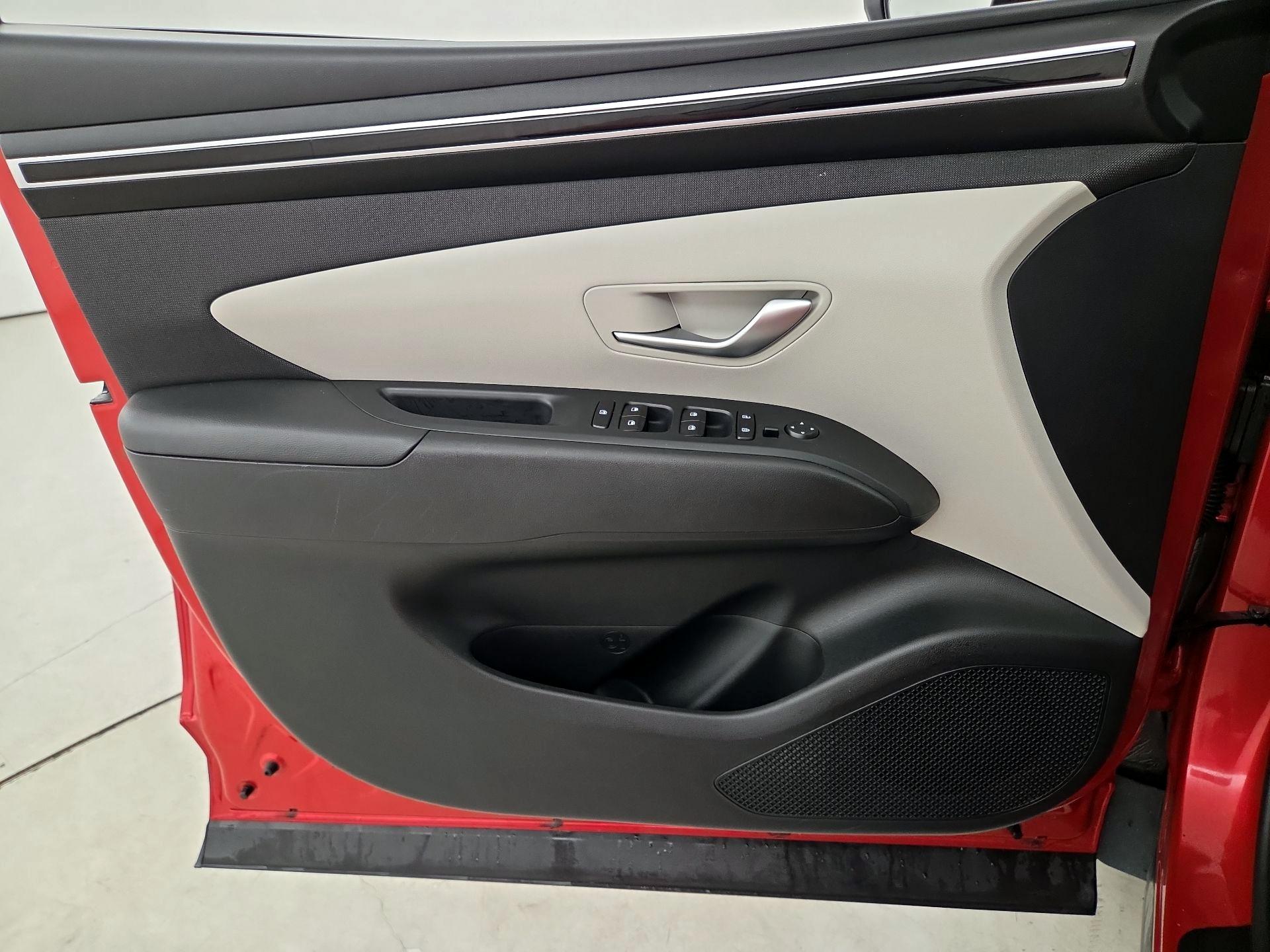 Thumbnail: 2023 Hyundai Tucson - 12