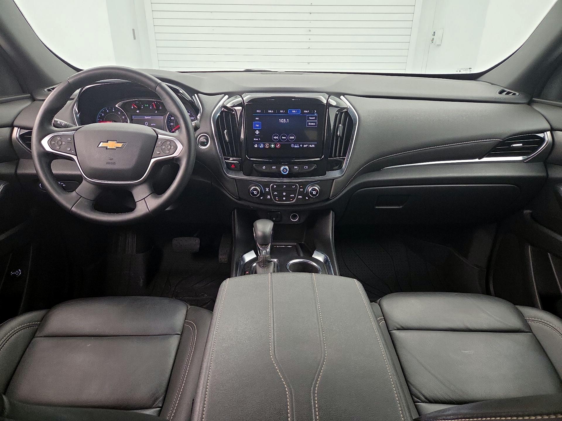 Thumbnail: 2023 Chevrolet Traverse - 9