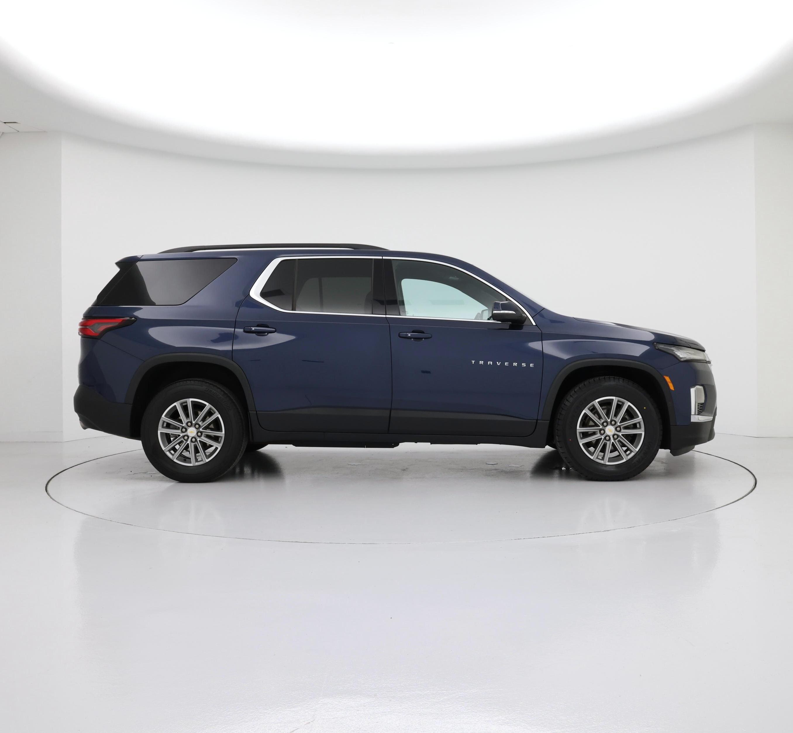 Thumbnail: 2023 Chevrolet Traverse - 7