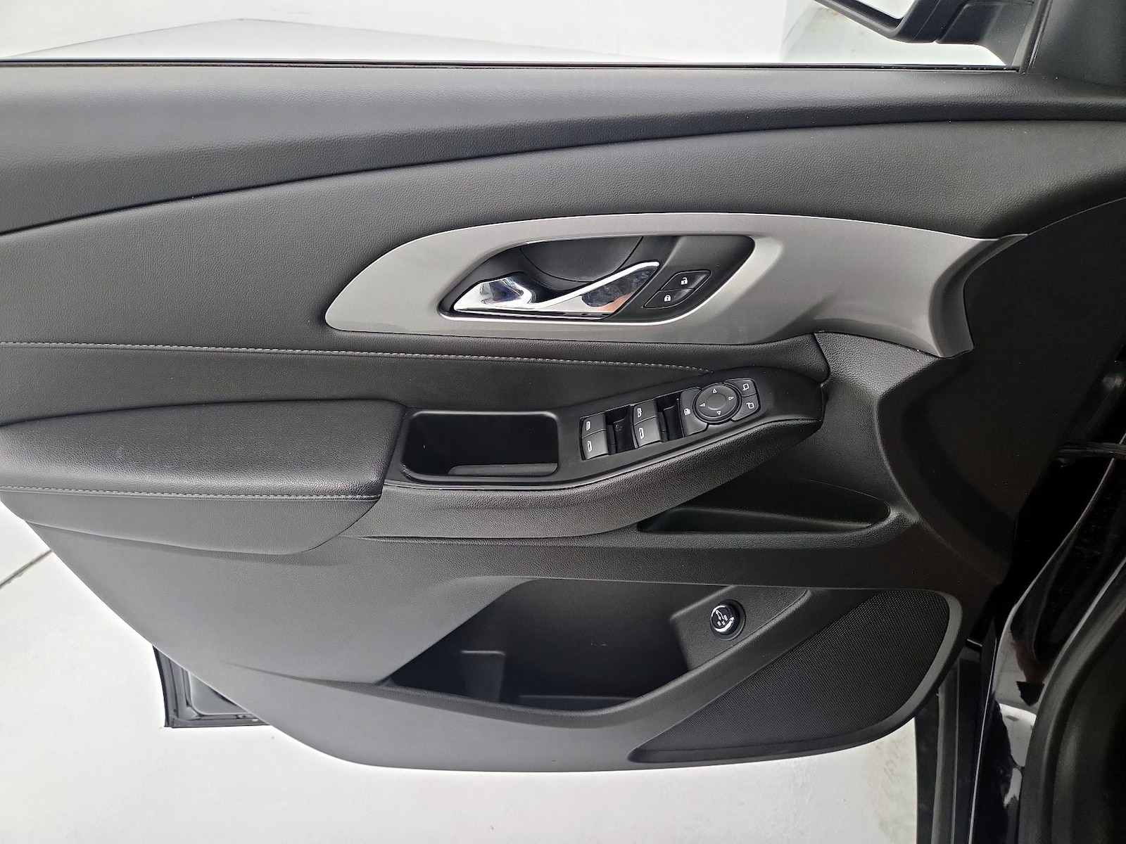 2023 Chevrolet Traverse 1LT - Photo 13
