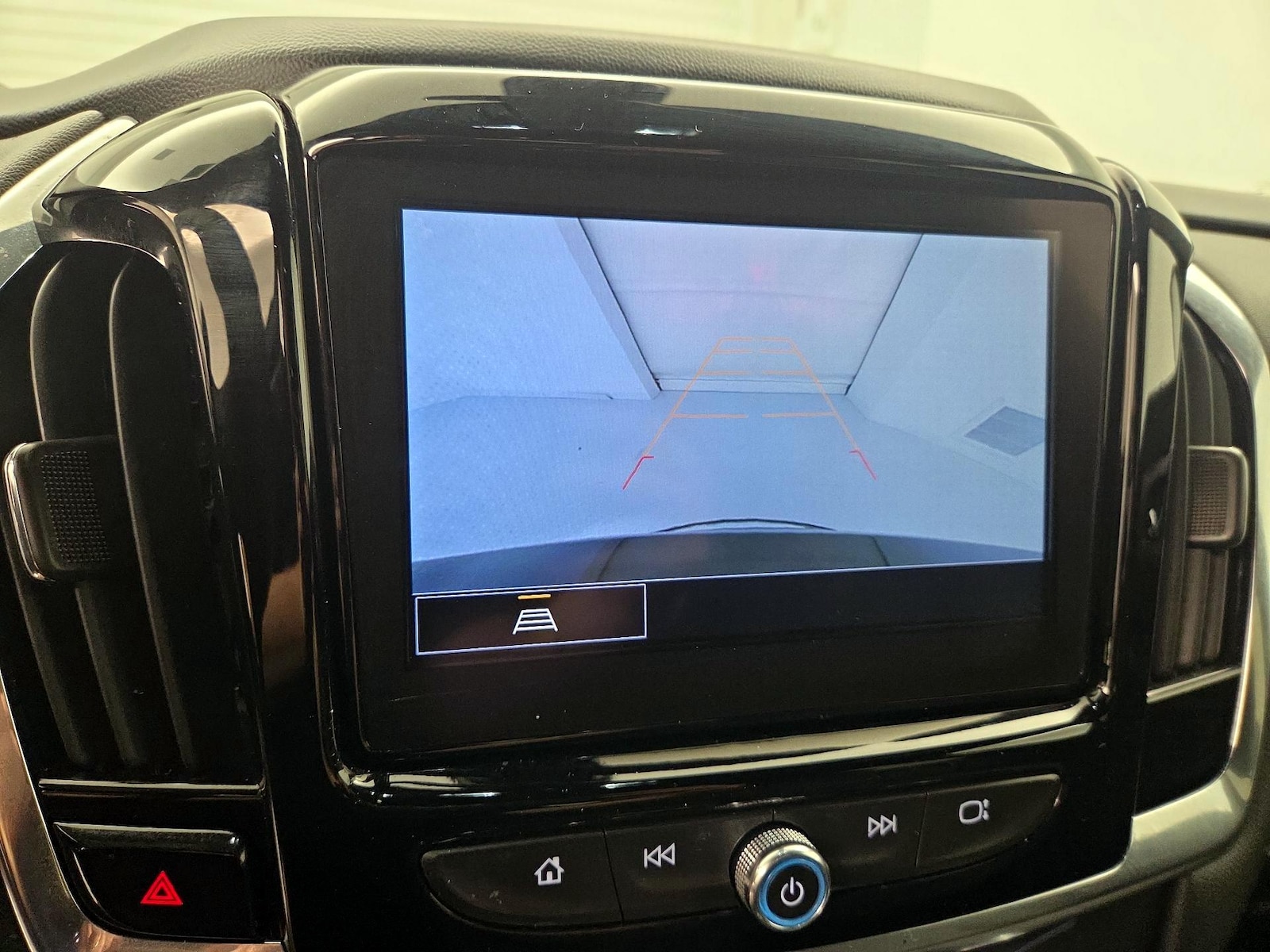 2023 Chevrolet Traverse 1LT - Photo 15
