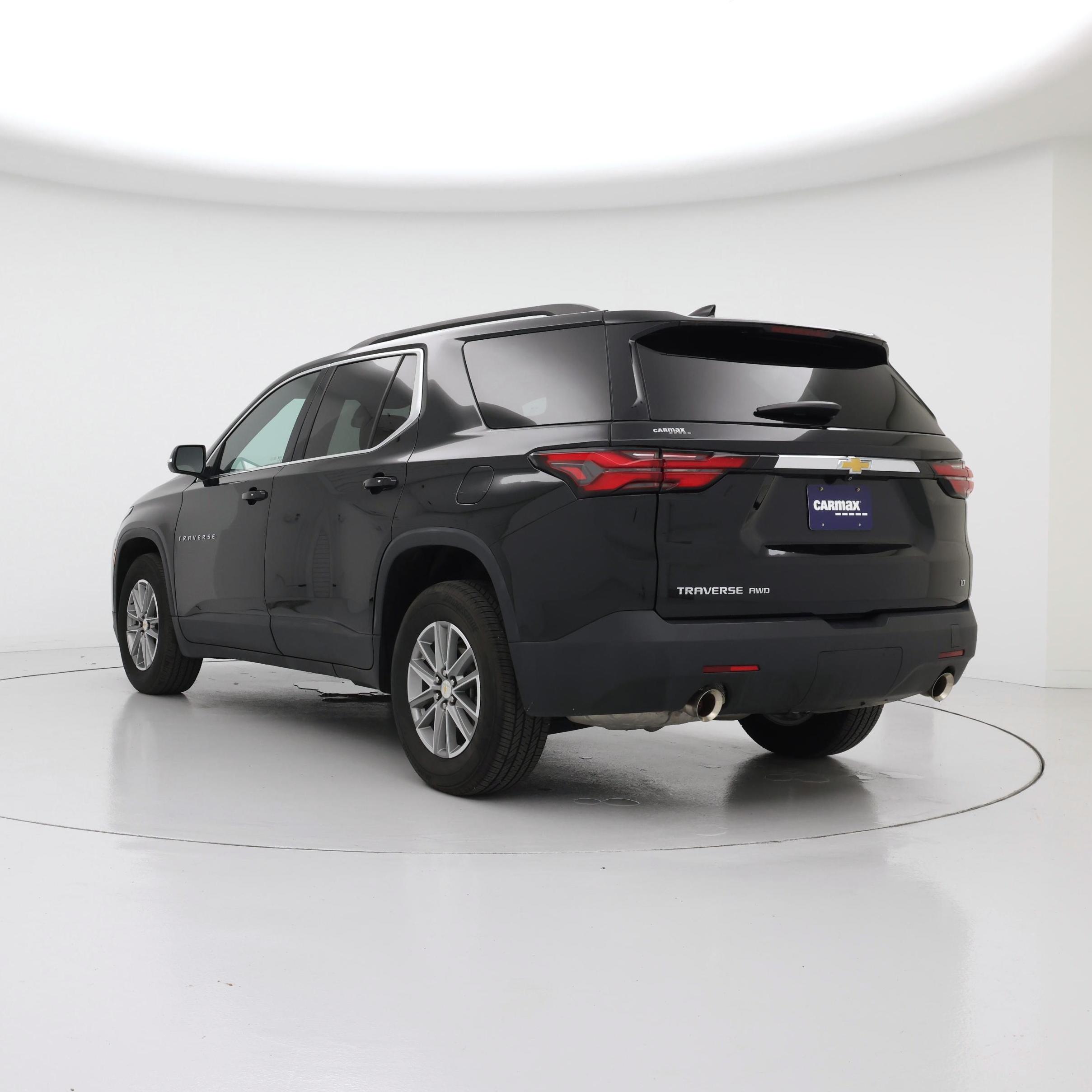 Thumbnail: 2023 Chevrolet Traverse - 2