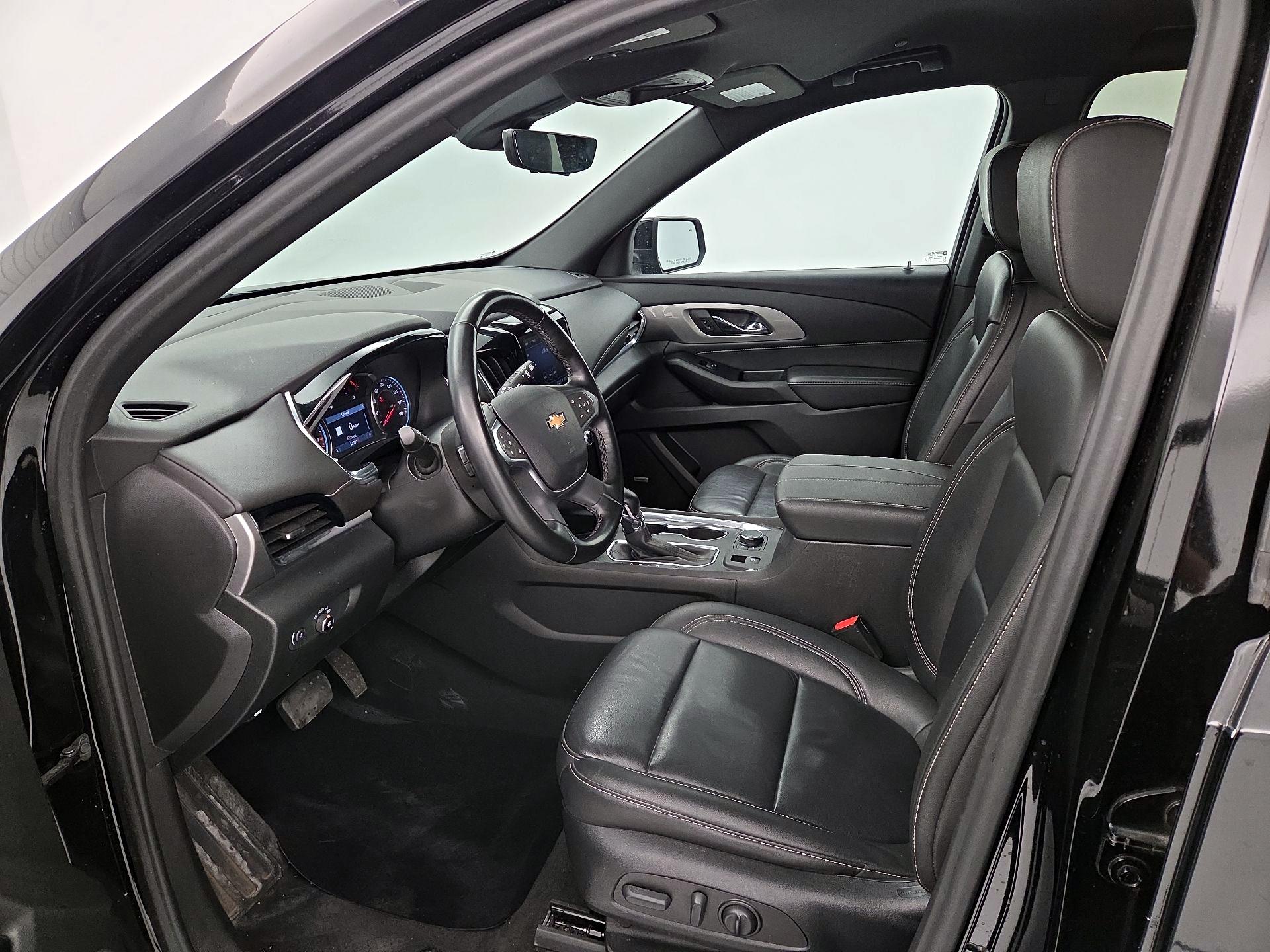 Thumbnail: 2023 Chevrolet Traverse - 11