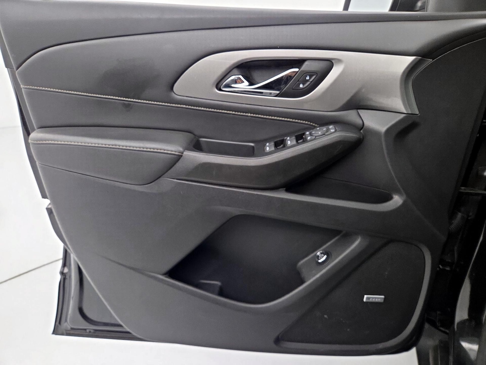 2023 Chevrolet Traverse 3LT - Photo 13
