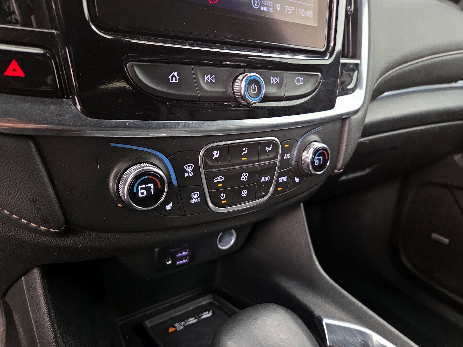 Thumbnail: 2023 Chevrolet Traverse - 16