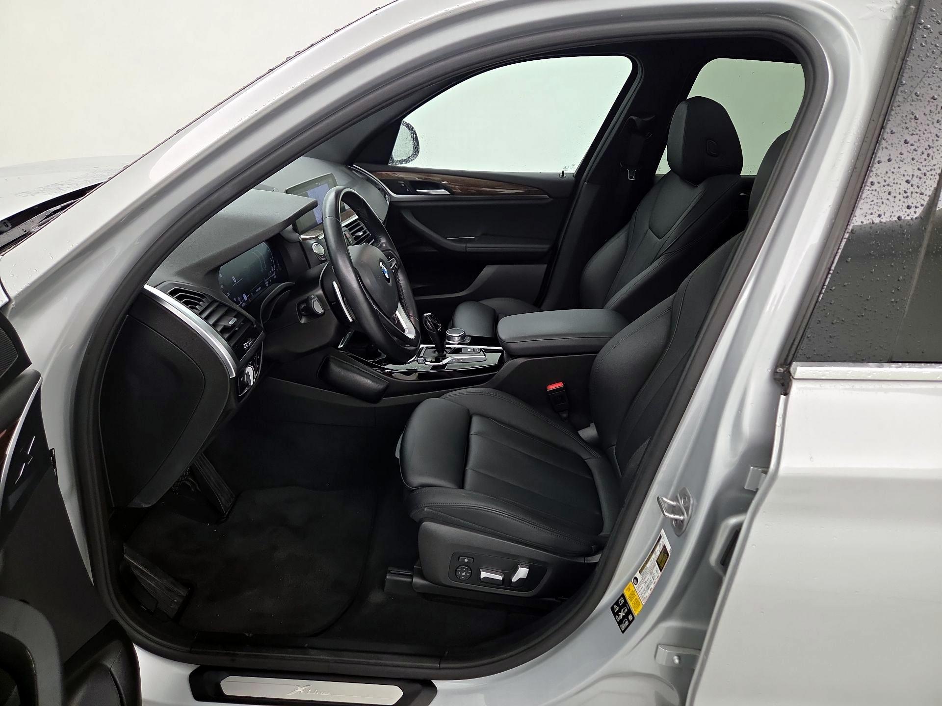 Thumbnail: 2021 BMW X3 - 11