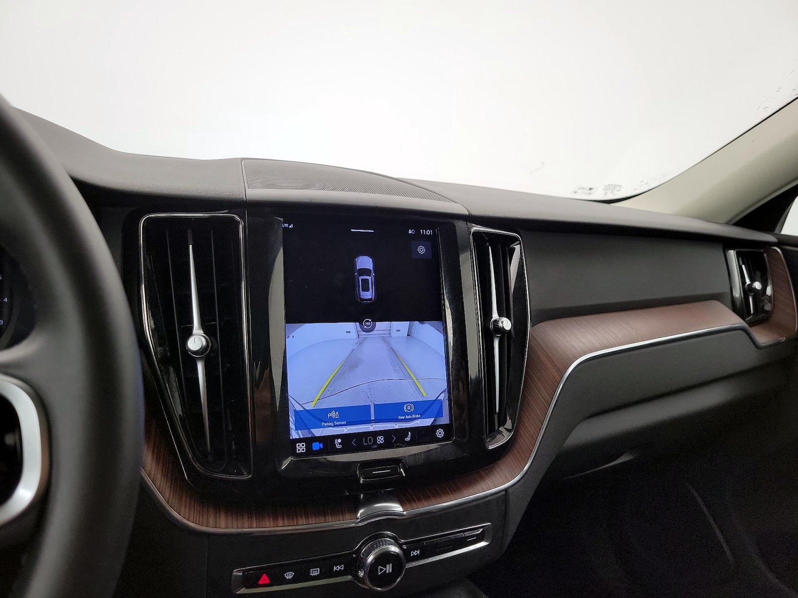 2023 Volvo XC60 Plus - Photo 15