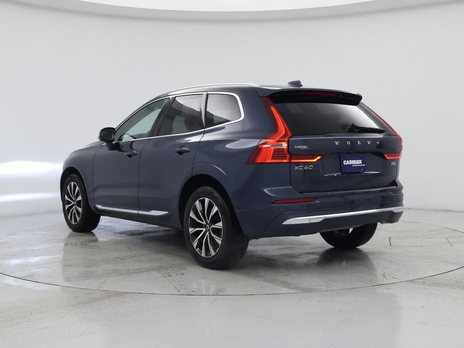 2023 Volvo XC60 Plus - Photo 3