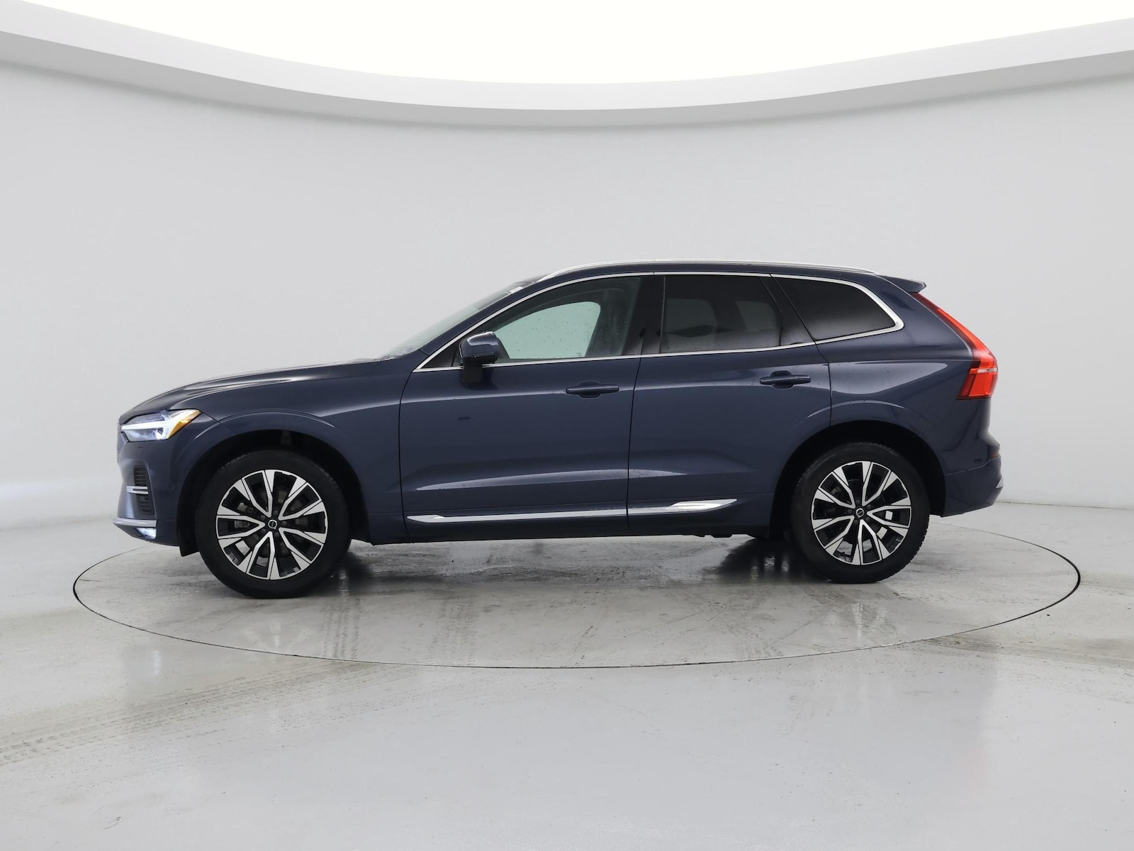 2023 Volvo XC60 Plus - Photo 4